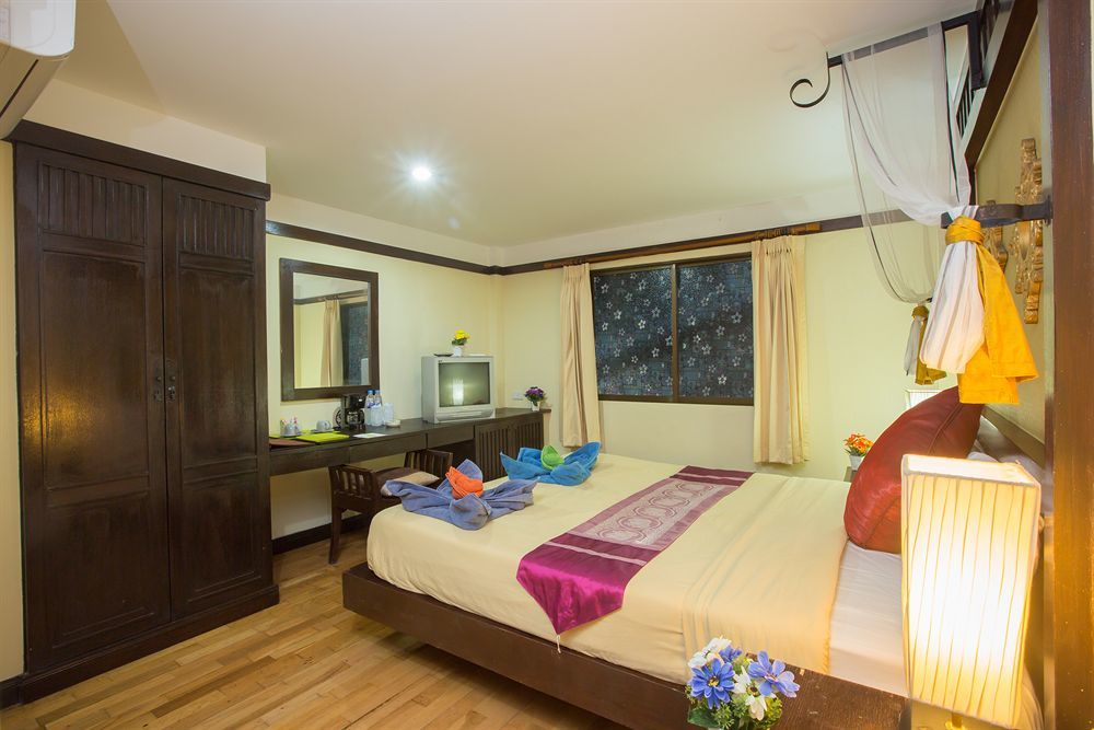 Oyo 255 The Ocean Hotel Patong Zewnętrze zdjęcie
