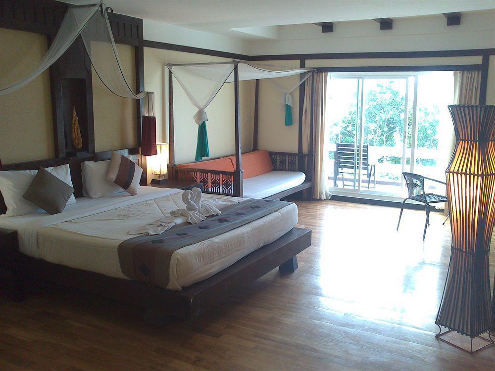 Oyo 255 The Ocean Hotel Patong Zewnętrze zdjęcie